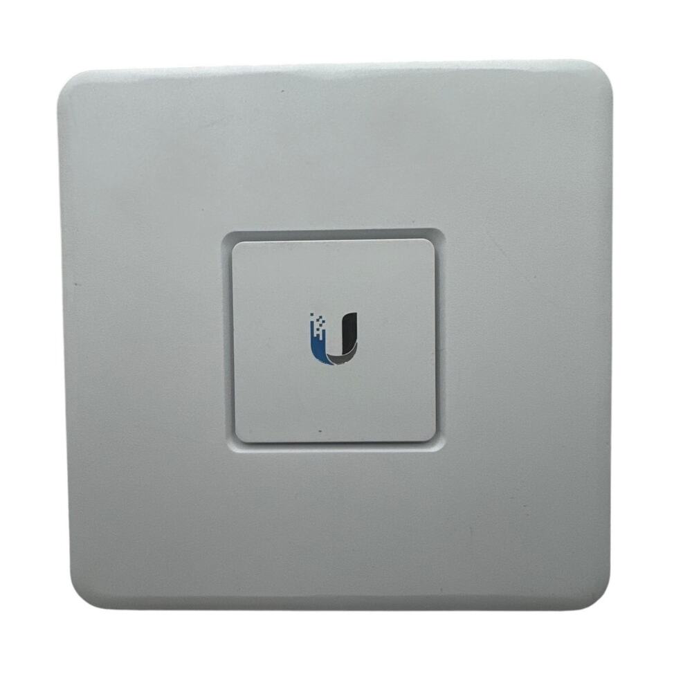 Ubiquiti Networks UniFi Security Gateway 1000Mbps Gigabit (USG) No Power Adapter